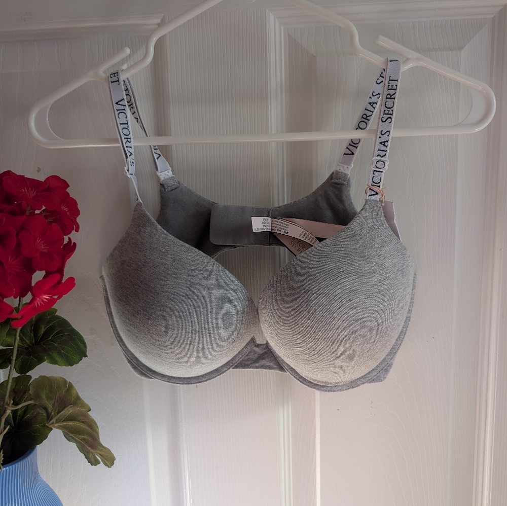 Victoria's Secret Tshirt Bra